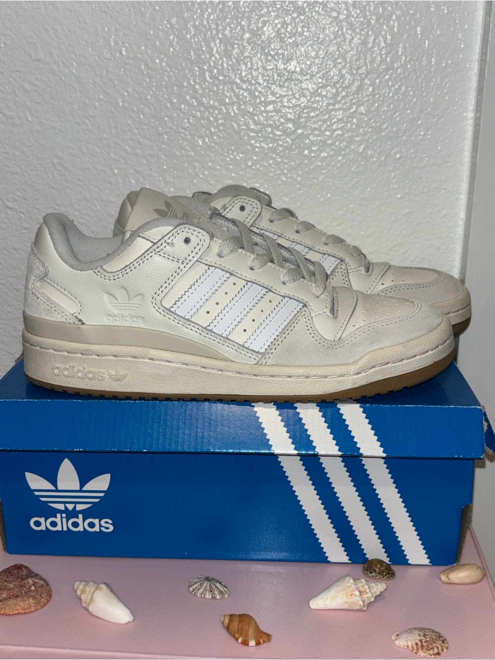 adidas big kids Cream and White Low-Top Sneakers